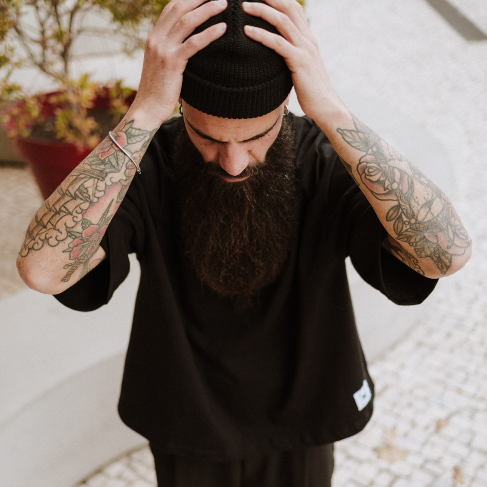 tshirt-crop-preta-honest